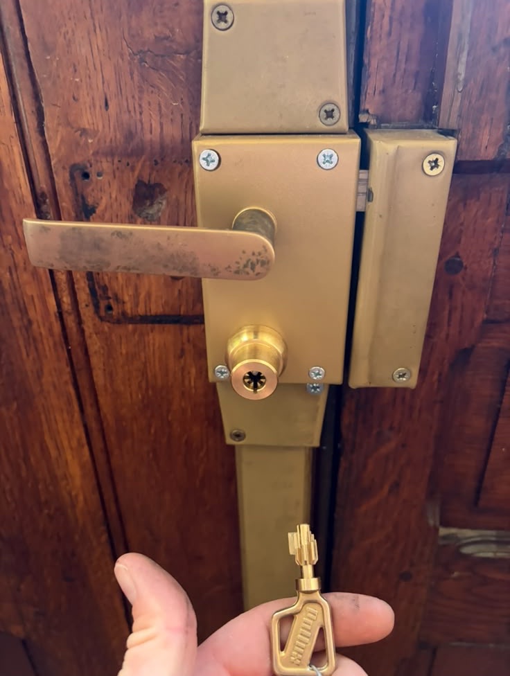 Serrure multipoints avec cylindre neuf et clé de sécurité